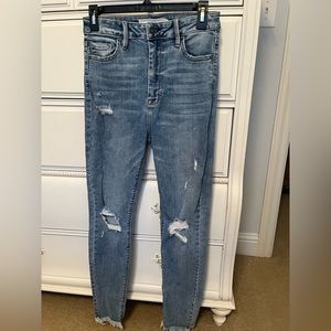 Hidden skinny jeans (high waisted)